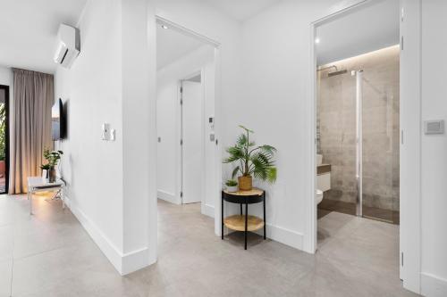 Modern 3 bed Apartment in Puerto Banus, Marbella