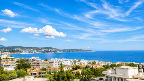 Vue mer panoramique - Clim - Piscine - Parking privé