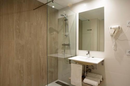 A bathroom at HSM Calas Park