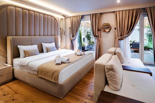 En eller flere senge i et værelse på Şebnem Hotel
