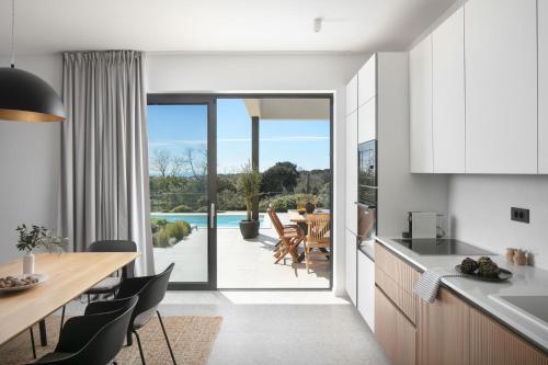 Villa Sealine - Pool & Garden