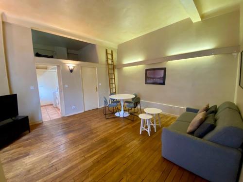 Brune - Appartement proche métro Porte d'Orléans 4P