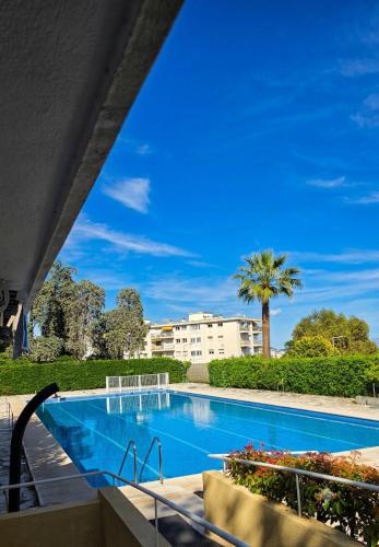 Vue mer panoramique - Clim - Piscine - Parking privé
