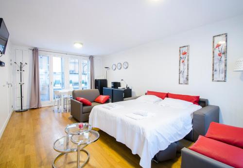 Lovely Studio Near Champs Elysées