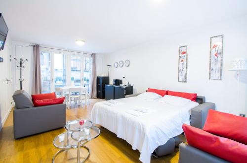 Lovely Studio Near Champs Elysées