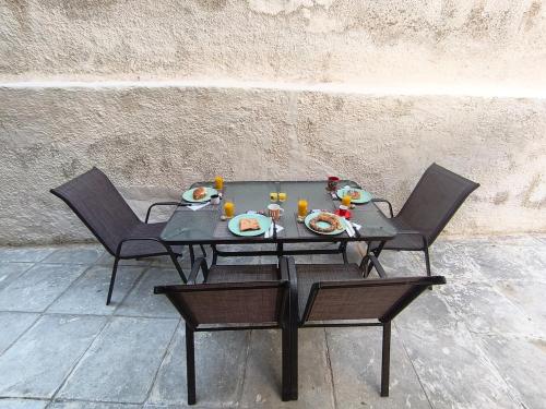 Digital nomads Athens up to 4 Center Evaggelismos Metro 1000 Mbps Fiber Internet enjoy Greek Hospitality