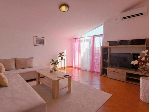Apartment Kristalis by Interhome