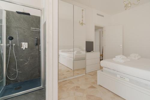 GuestHost - Spacious Terrace Flat X7 MM2 Udine