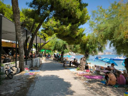 Apartment in a small village near the beach