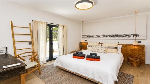 Villa Romeu & Julieta, with "heated" pool by Cleverdetails in Vilamoura