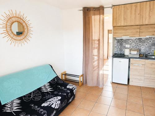 Studio cabine climatisé avec balcon vue mer
