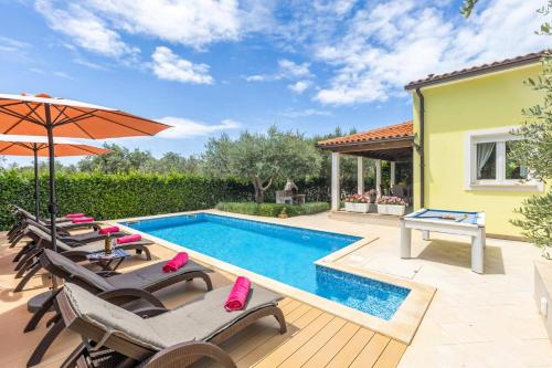 Villa Ladonja by Villa Plus