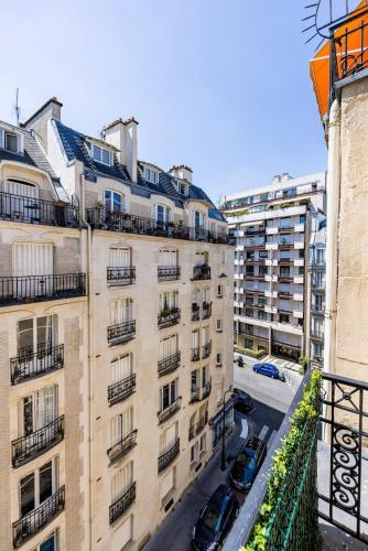 Premium-New-Mobility Lease-Paris 16th-2 bedrooms