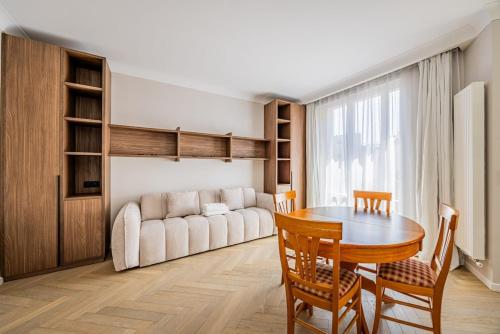 Premium-New-Mobility Lease-Paris 16th-2 bedrooms