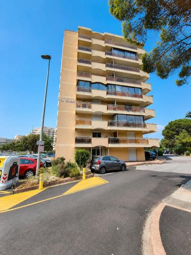 Studio cabine climatisé avec balcon vue mer