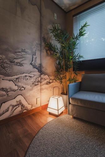 12 Min to Shibuya, Easy Train Access, Sleeps 6