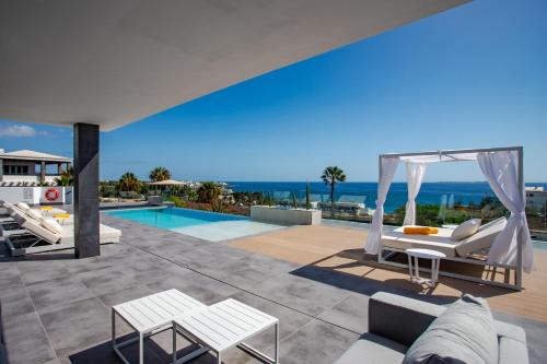 Villa Infinity