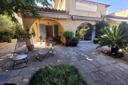 Bright house 300m from Fréjus beach