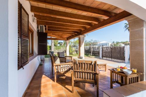 Fotografie z fotogalerie ubytování Chalet Falcó with Private Pool and Garden v destinaci Port d'Alcúdia