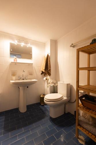 90m2 Apartment under Acropolis
