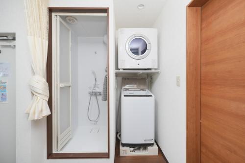 5room Max10 2shower 2restroom Shinjuku House Hotel