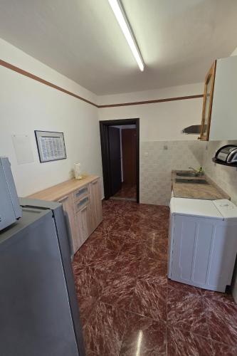 Apartments with parking space Novi Vinodolski - 15823