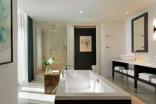 Φωτογραφία από το άλμπουμ του Kimpton EPIC Hotel by IHG στο Μαϊάμι