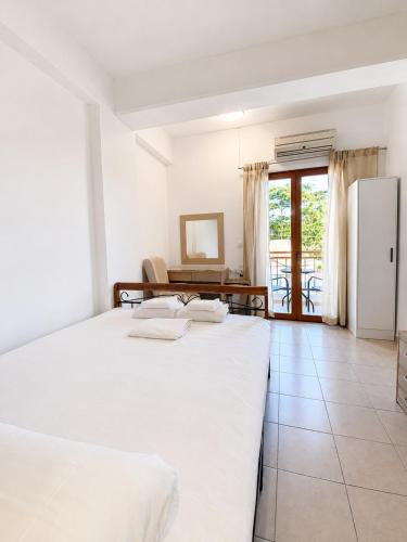 Bright Studio in Heraklion City Center