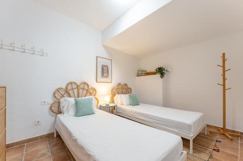 2 bed Duplex in Los Boliches – Modern Comfort - Pass the Keys
