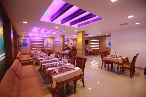 Restaurace v ubytování Rouba Residency Hotel