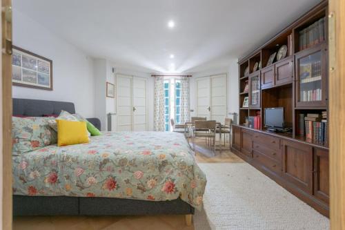 Villa Castelli Romani con Piscina & Giardino Privato, 8 Ospiti