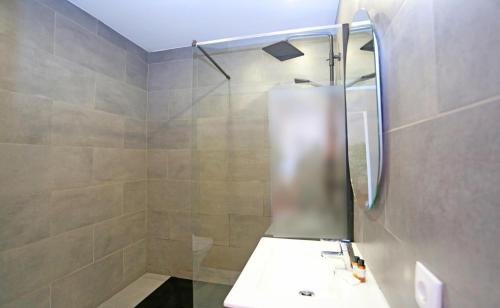 A06 - Seaview 1 Bed Apartment