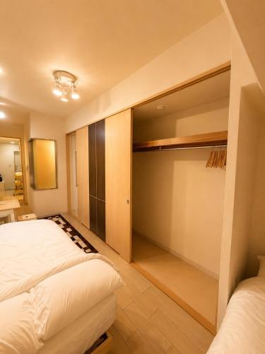 9 Dotonbori Nipponbashi Airport Bus 3-minute walk Newly renovated accommodation