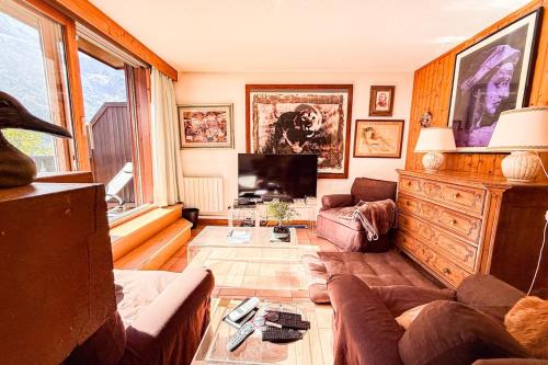Bright duplex in a quiet yet central location