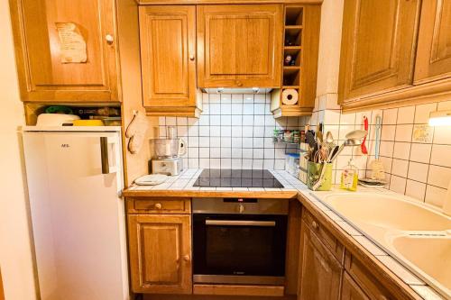 Bright duplex in a quiet yet central location