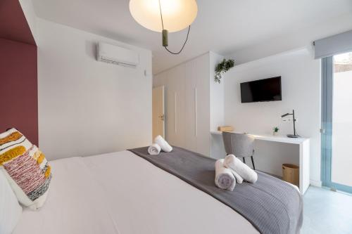 The HostMaster Metropolis Vibe