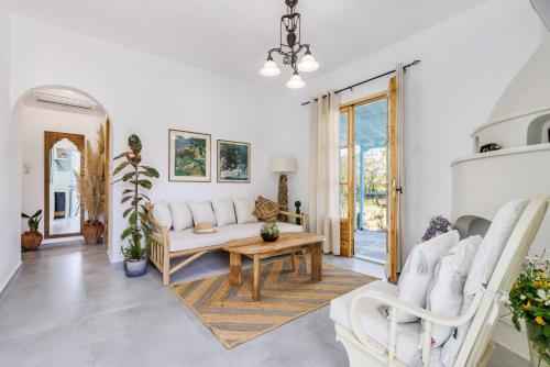 Amaranthos Garden Retreat