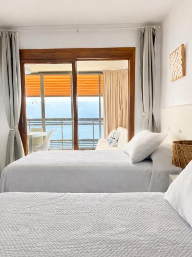 Despierta frente al mar Primera línea Playa Levante-Parking incluido-Edificio Cachirulo
