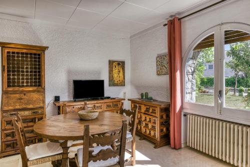Art- Apartamentos Revilla Tacke H