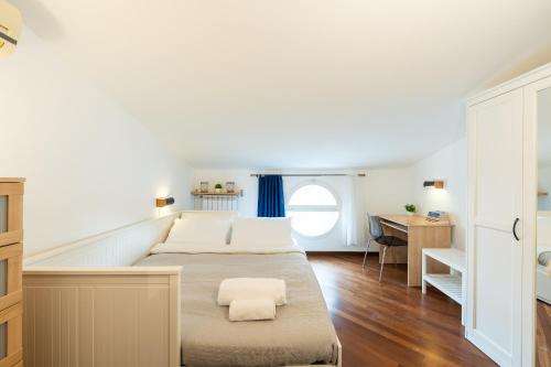 Ermes - 2 Suites with Private Bathroom