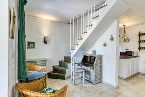 Art- Apartamentos Revilla Tacke G