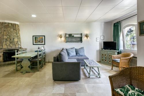 Art- Apartamentos Revilla Tacke G