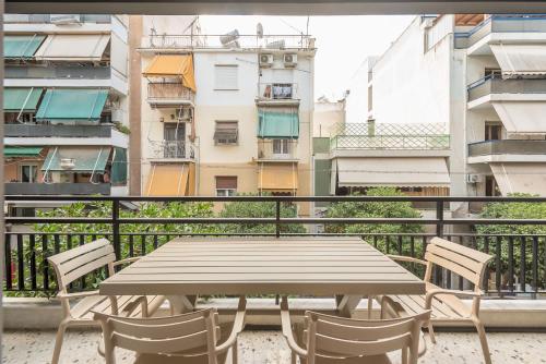 Spacious New 2BR Apartment Sleeps 6