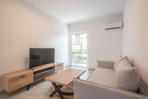 Spacious New 2BR Apartment Sleeps 6