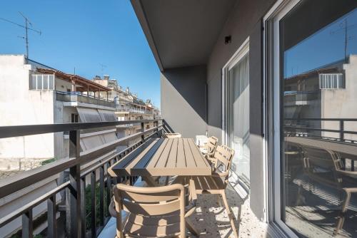 Modern 2 Bedroom Apartment Near Athens Center