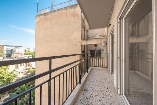 Modern 2 Bedroom Apartment Near Athens Center