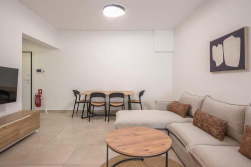Brand New Modern 1BR Apartment with Private Terrace