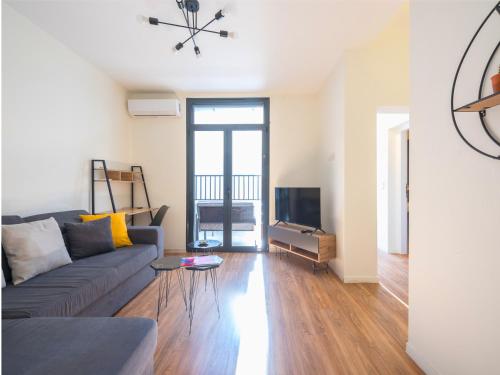 Omian Pearl House Group & Family Residence Pangrati