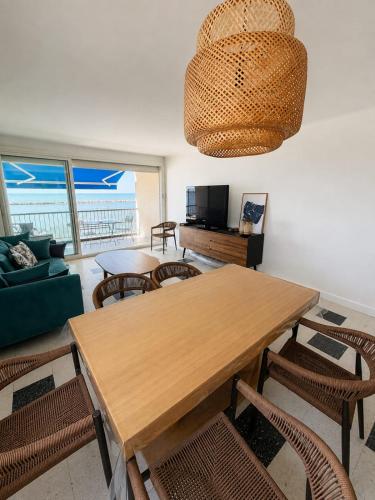 Royal Appartement d'exception en première ligne face à la mer