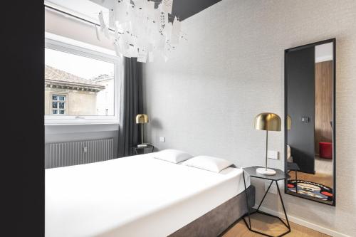 Easylife - Milano - Torino 64 - P2N10 - Duomo